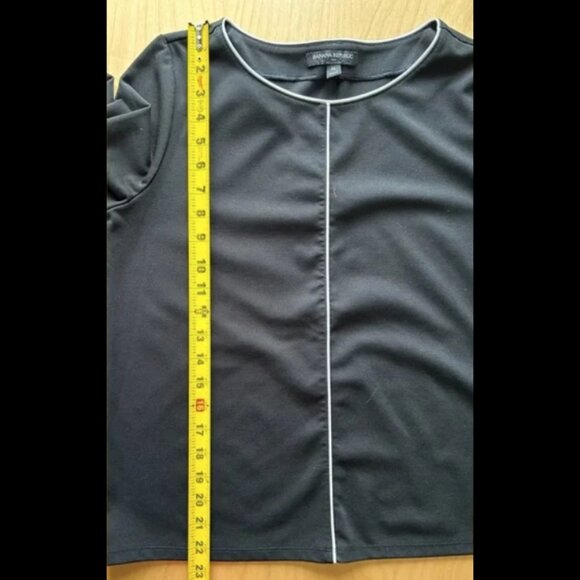 Banana Republic Black with White Piping Classic Top - Picture 5 of 8